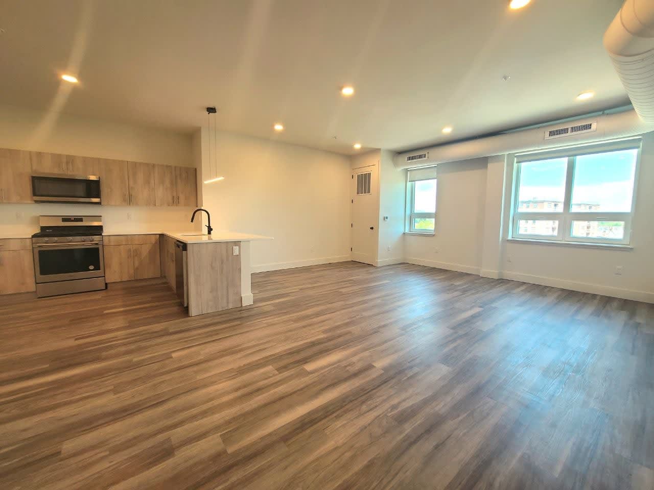 55 Washington St – photo 1