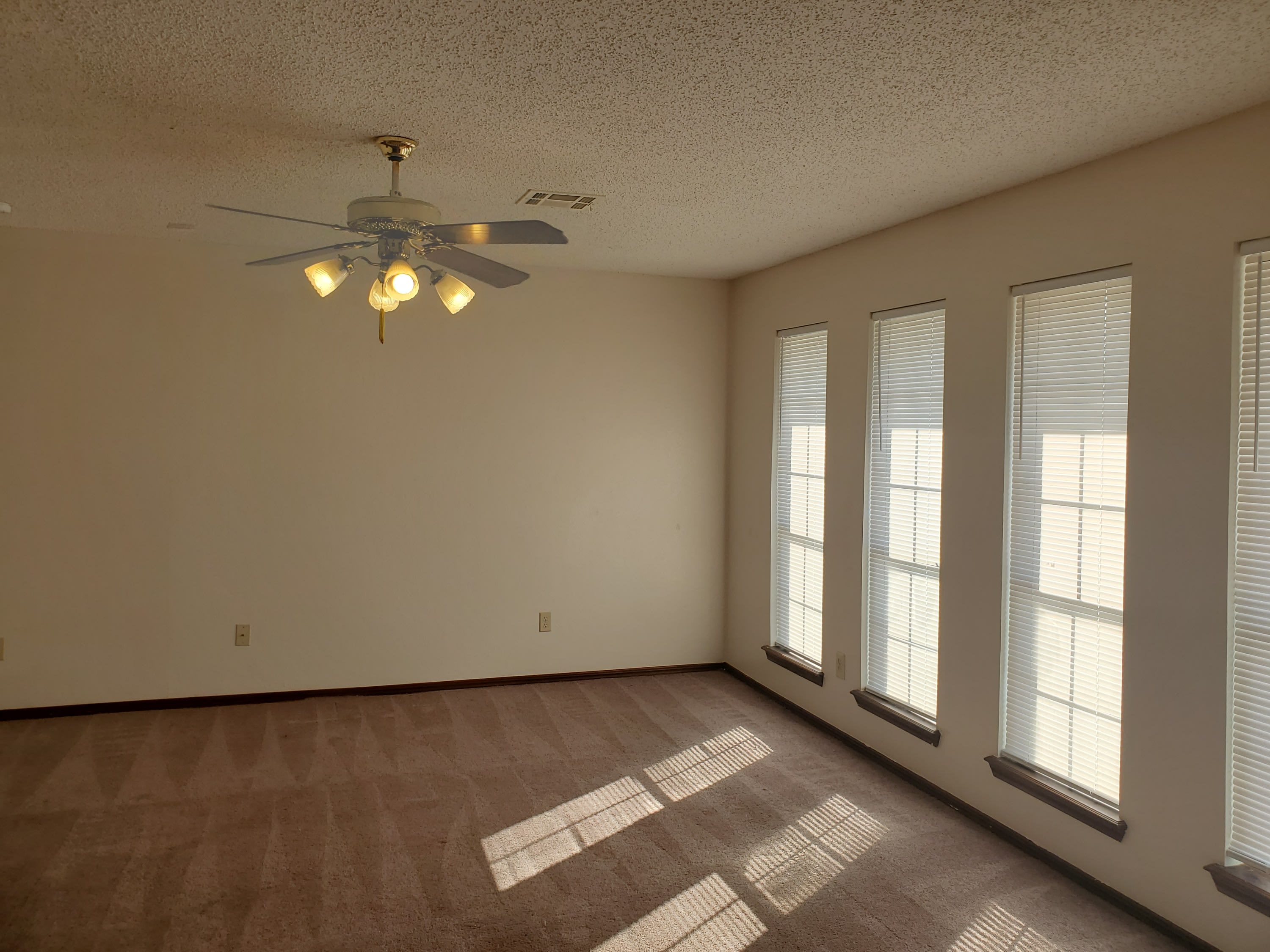 8325 Northwest 111th Street – photo 3