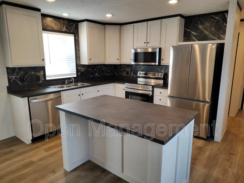 120 Terry Blvd – photo 5