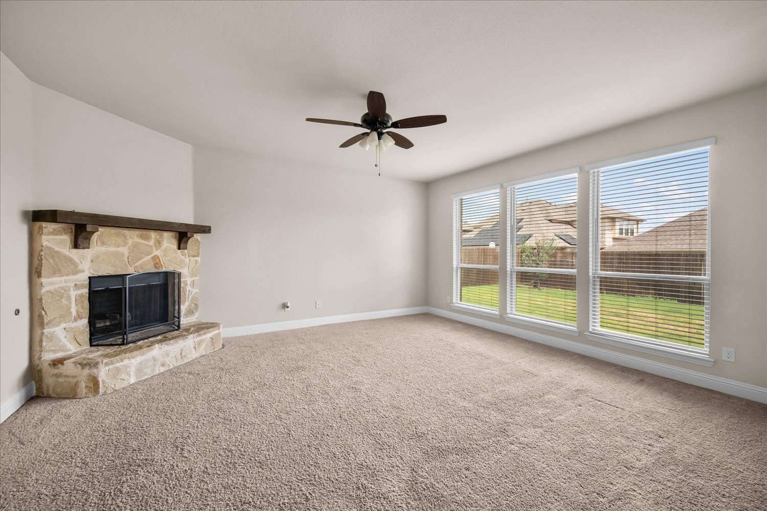 350 Red Cedar Drive – photo 5