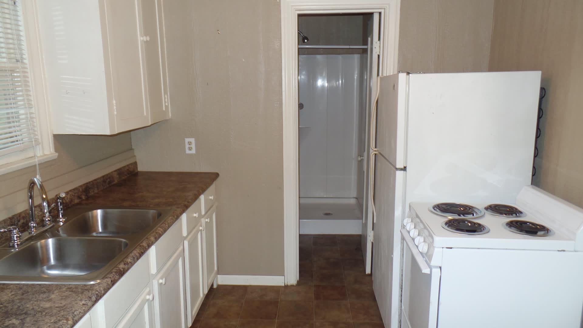 Efficiency Garage Apartment – photo 2