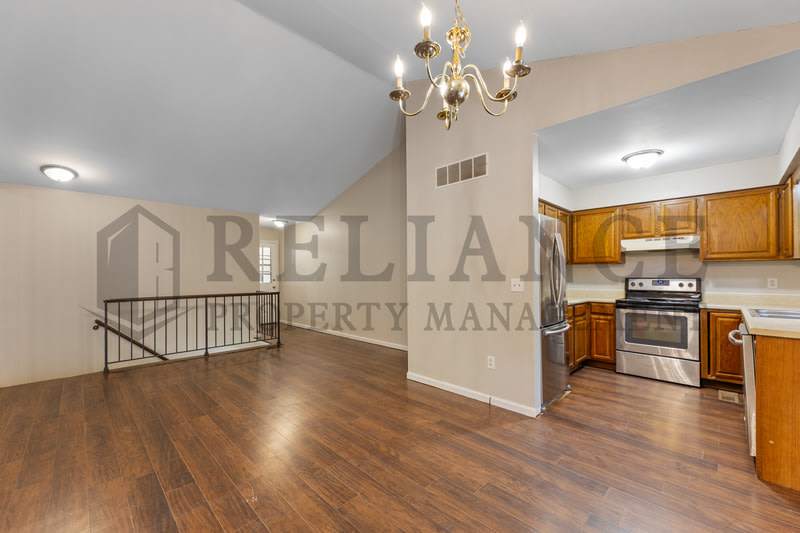 1837 S Stacey – photo 5