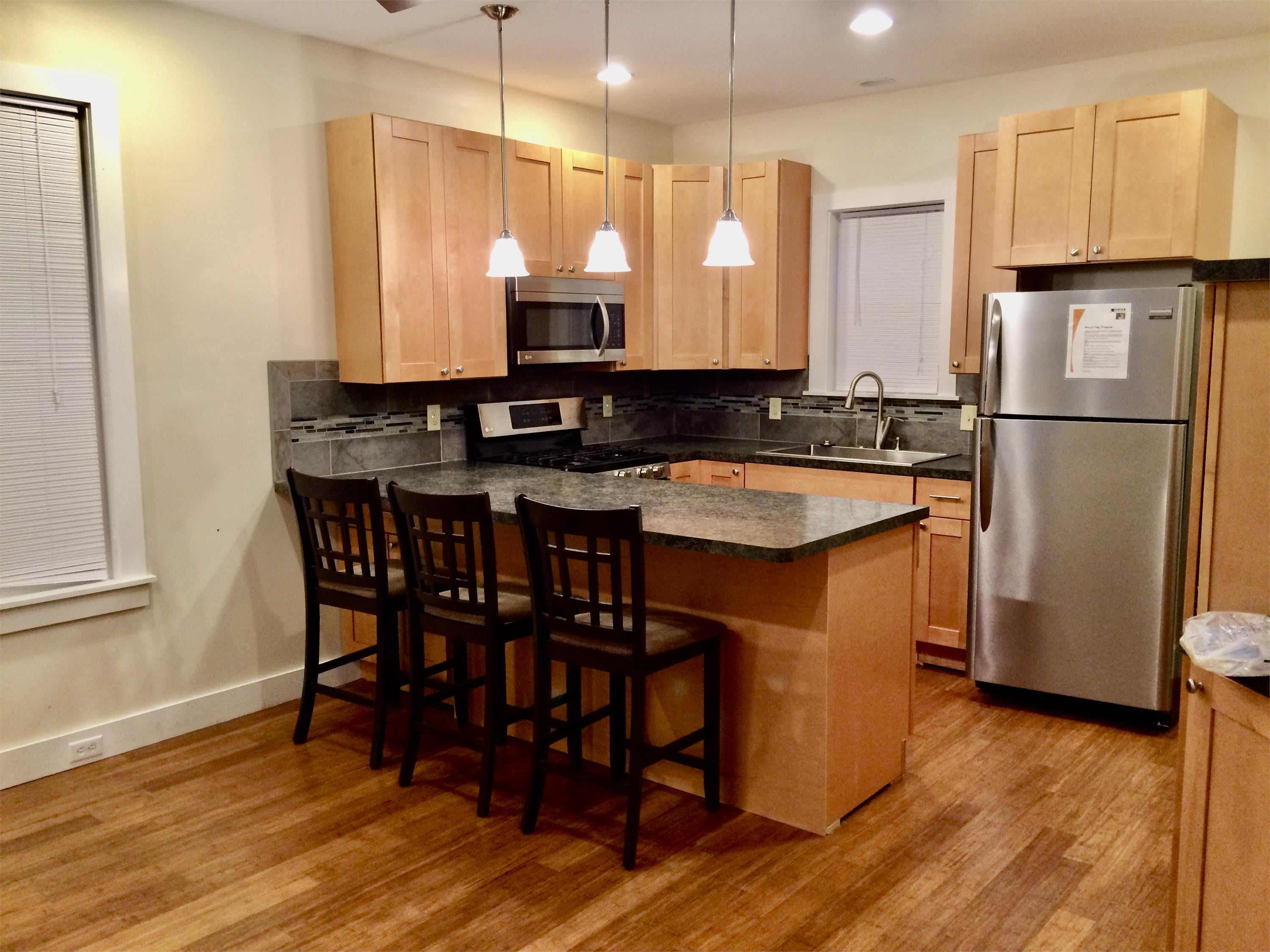517 Sixth Avenue – photo 3