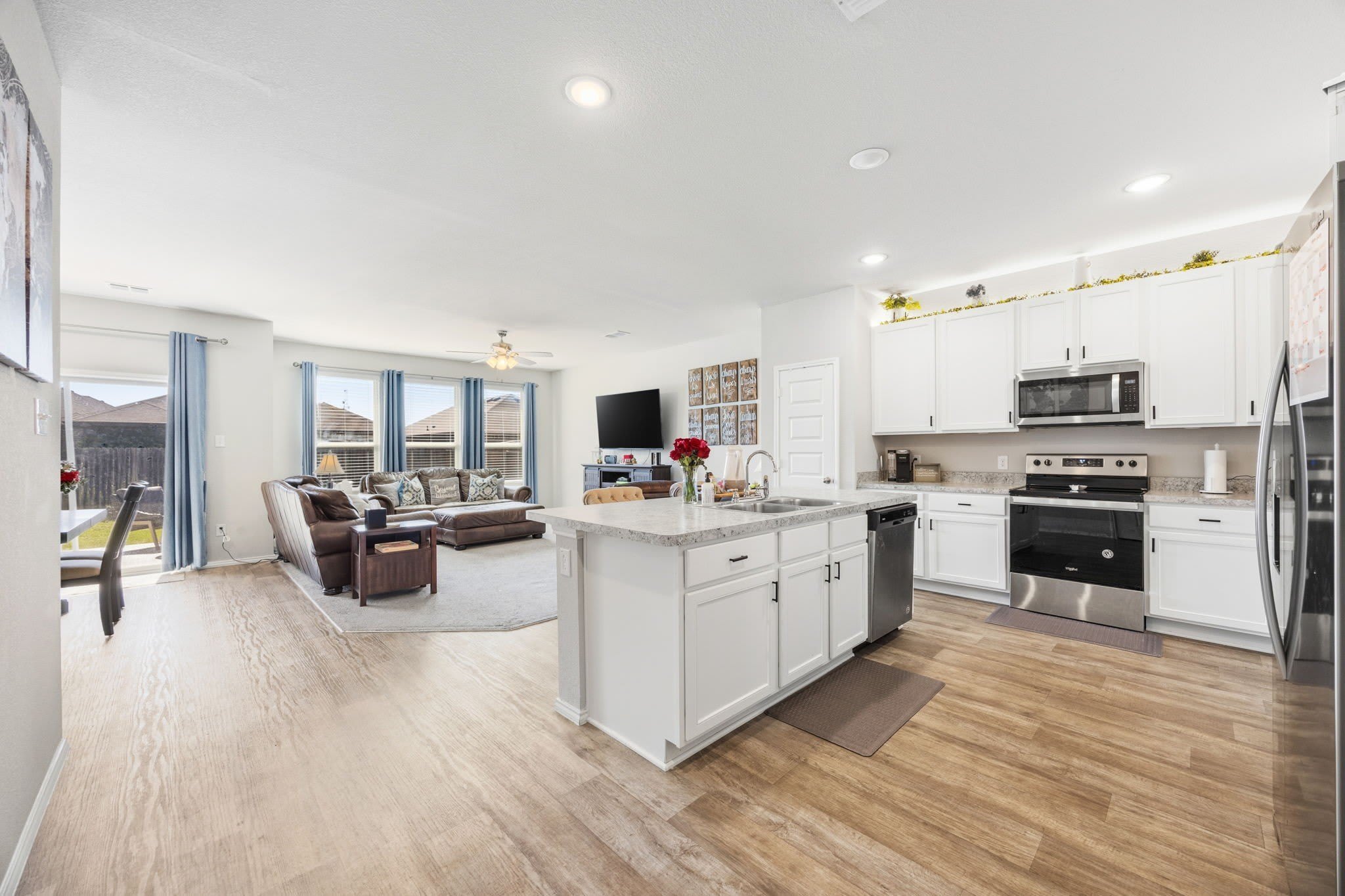 1017 Waverly Drive – photo 5