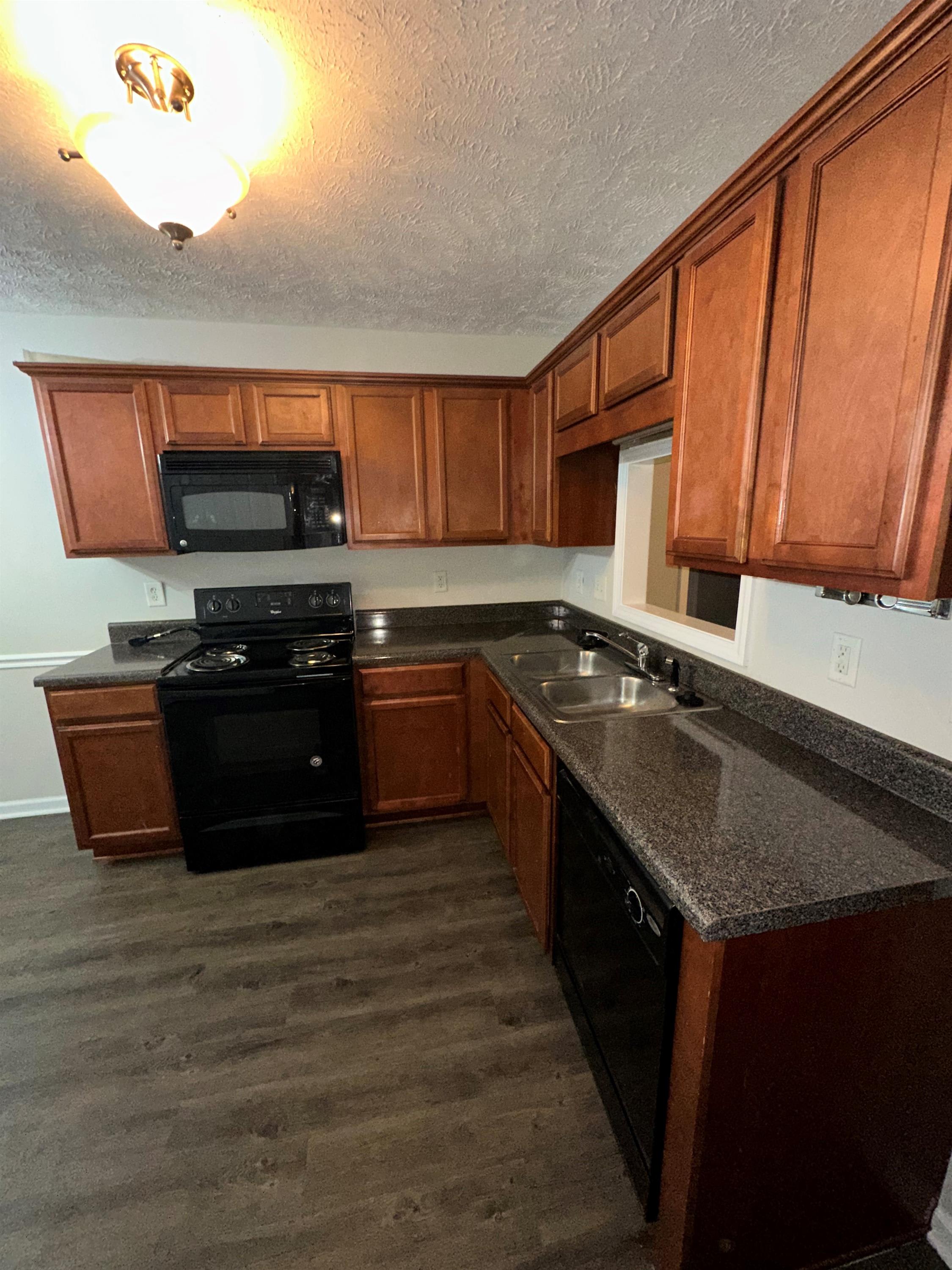 9209 Thomason Trail – photo 5