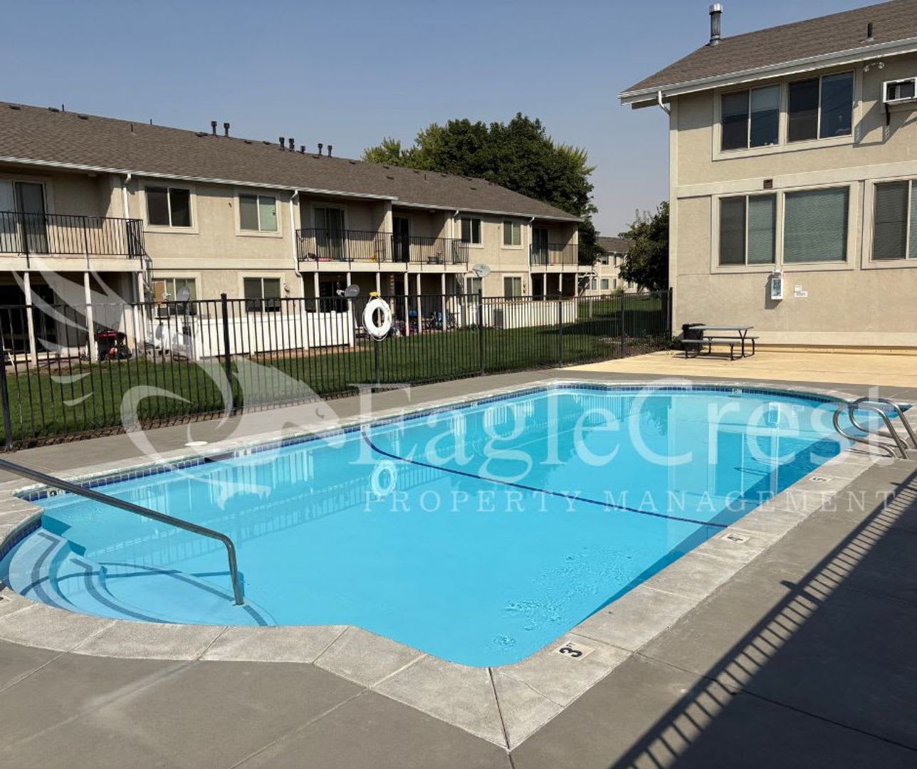 Availability at the Vineyards! 2 Bedroom 2 Bath ~ 2nd Floor Apartment **$200.00 Off 2nd Months Rent** – photo 2