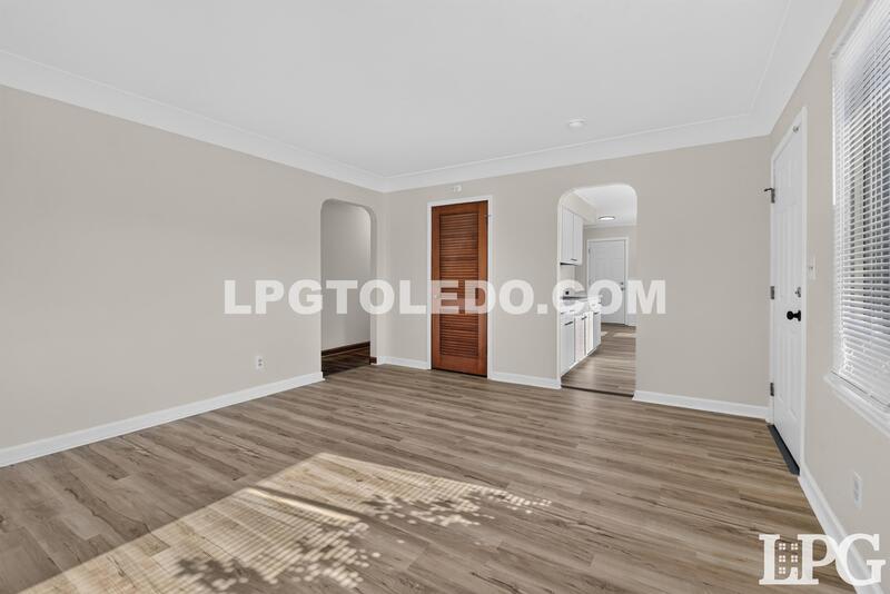 1525 Akron St. – photo 5
