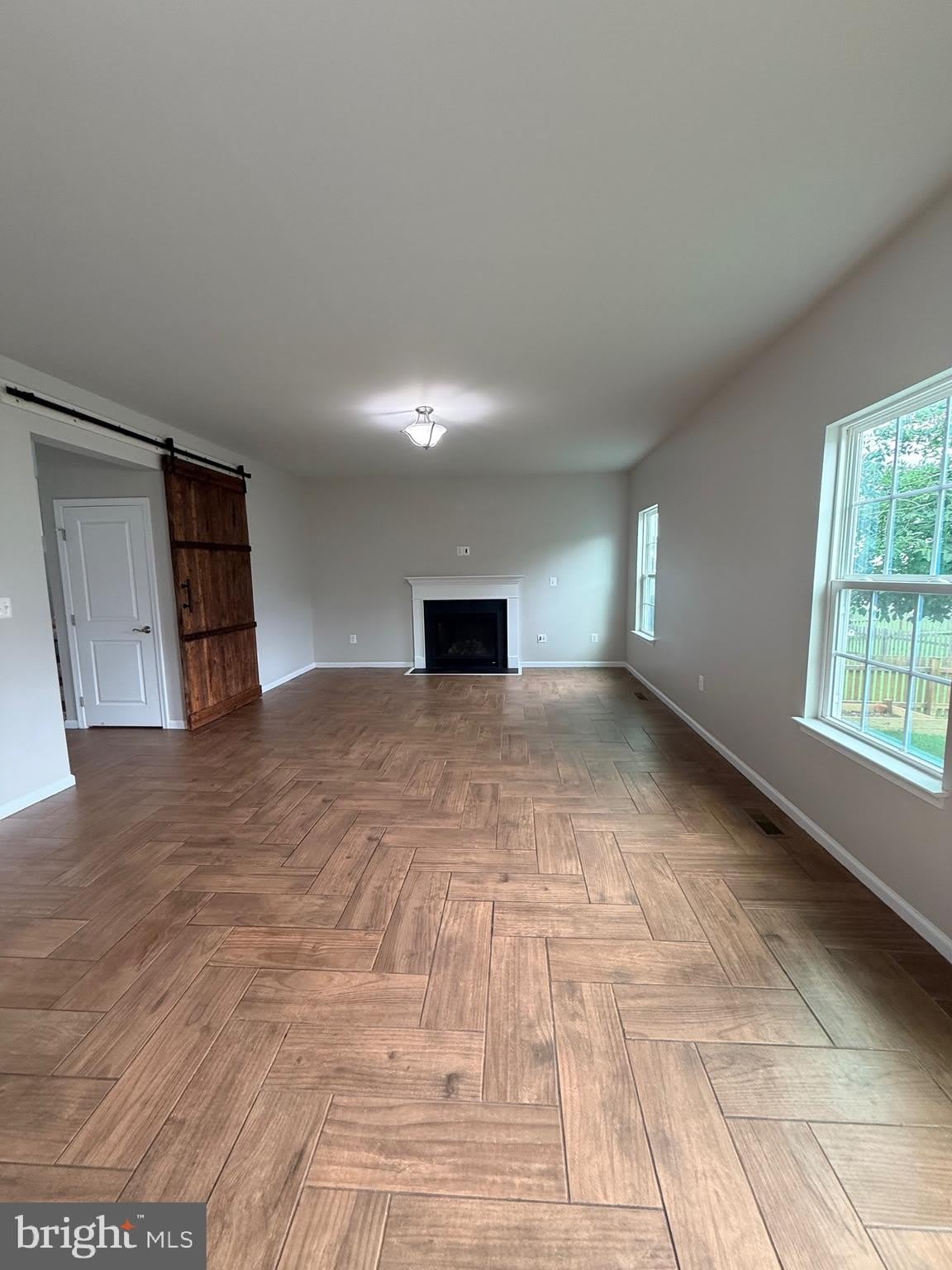 9411 WOOD CREEK Circle – photo 4