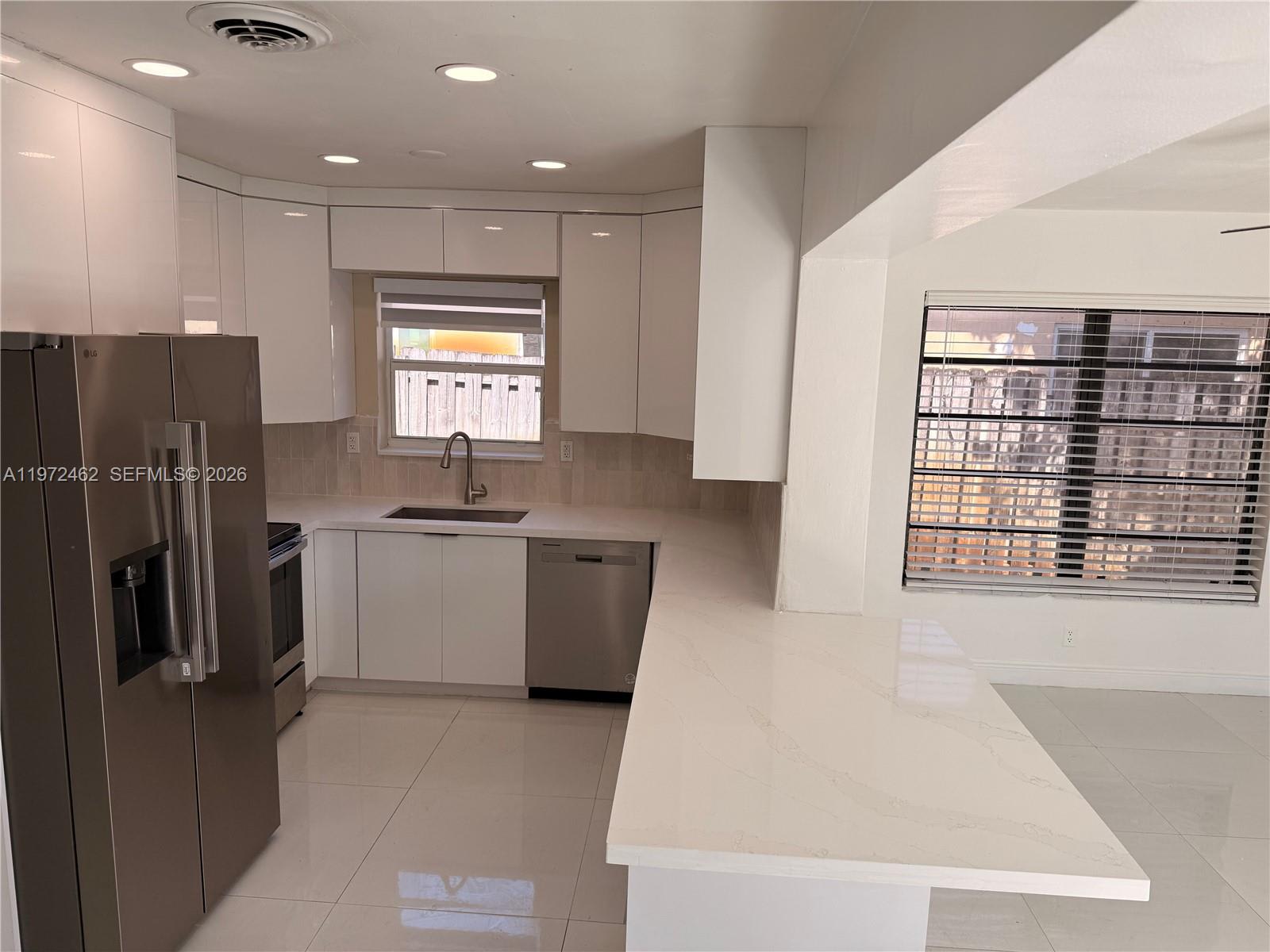 2818 Bahama Drive – photo 4
