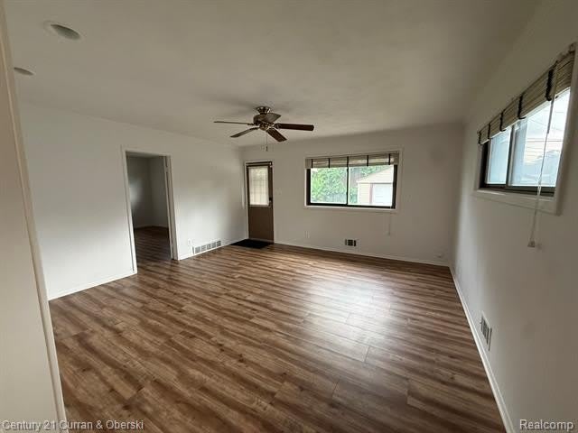 2210 Nightingale Street – photo 4