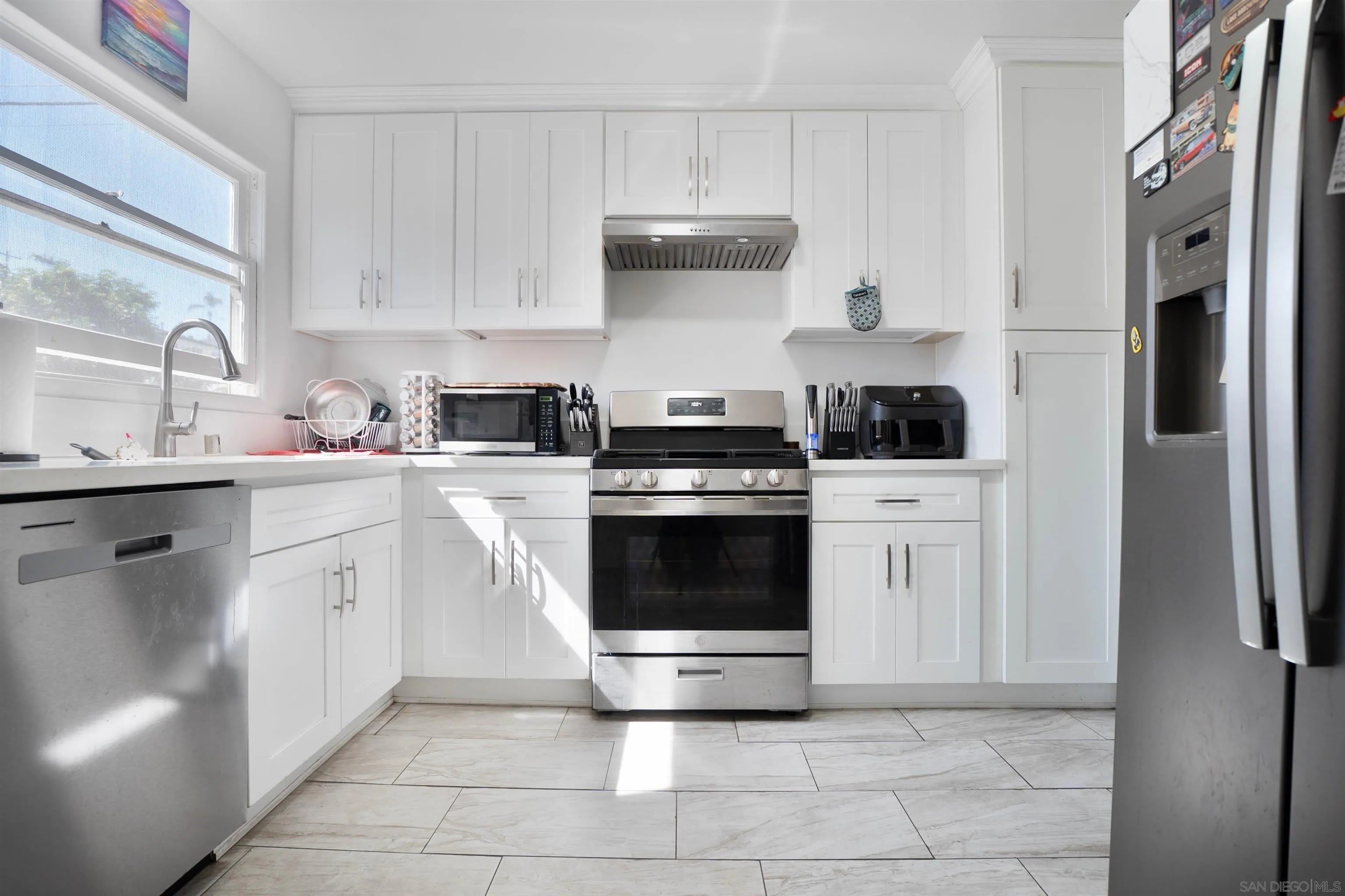 7203 Blackton – photo 2