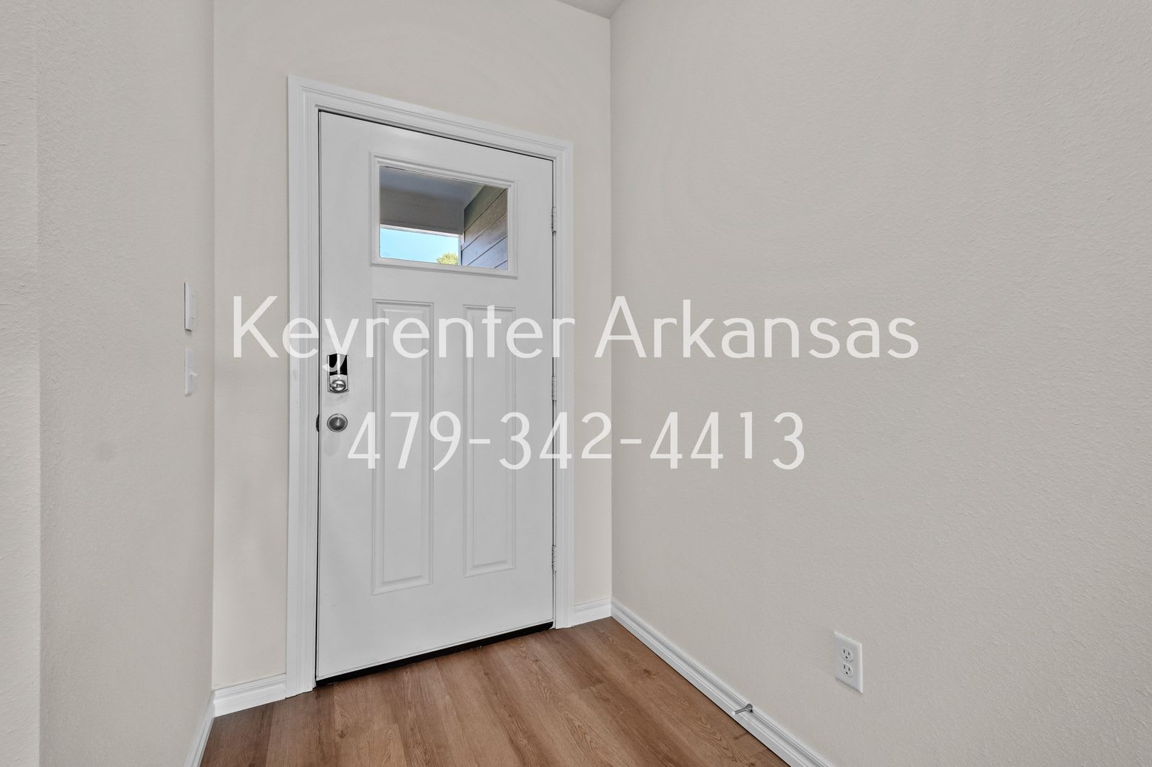 Beautiful, Brand New 4/2 in Gentry! – photo 5