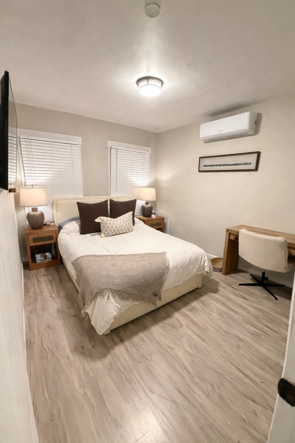 13269 Metropolitan Ave – photo 2