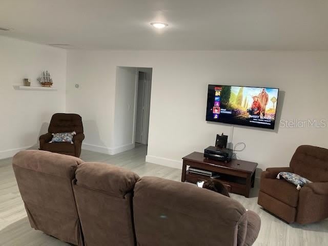 18312 DRIGGERS Avenue – photo 5