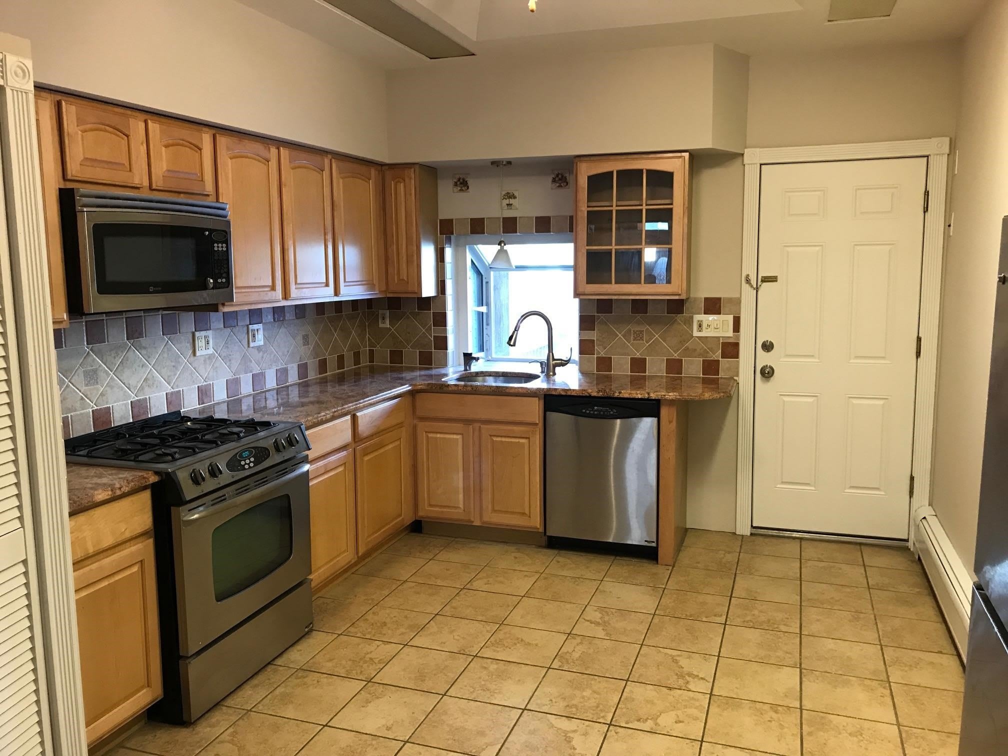342 PAVONIA AVE – photo 2