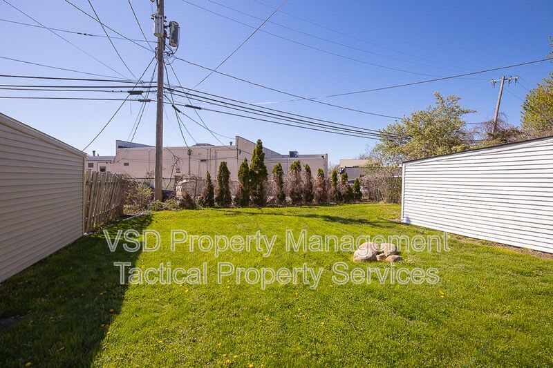 374 E 232 St – photo 5