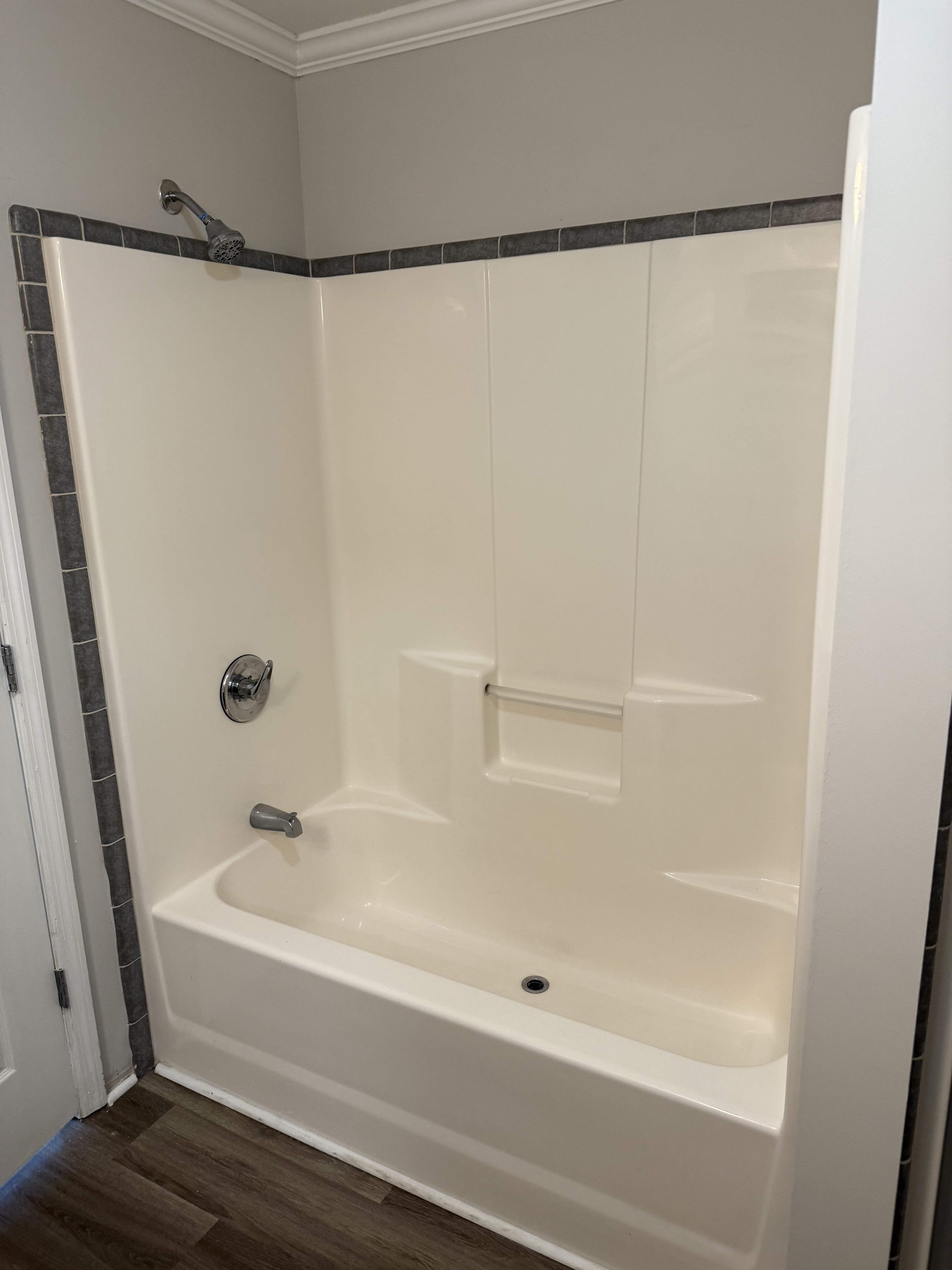 100 110 Pine St – photo 5
