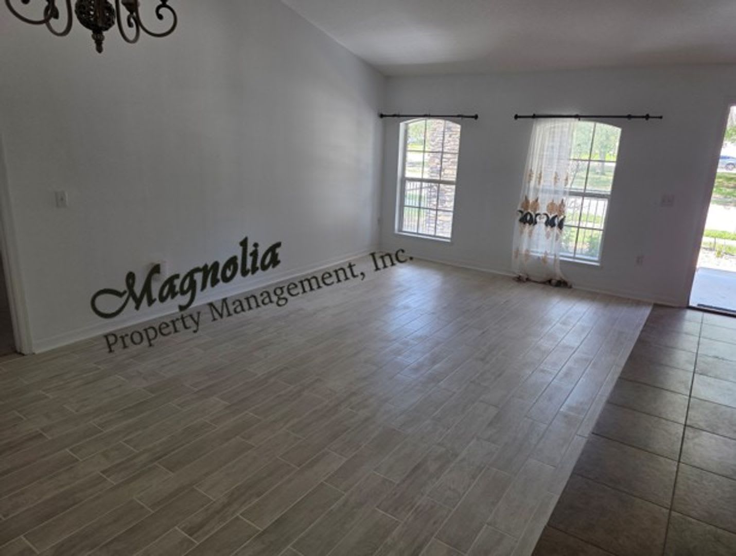 Apopka 4 Bedroom 2 Bathroom – photo 3