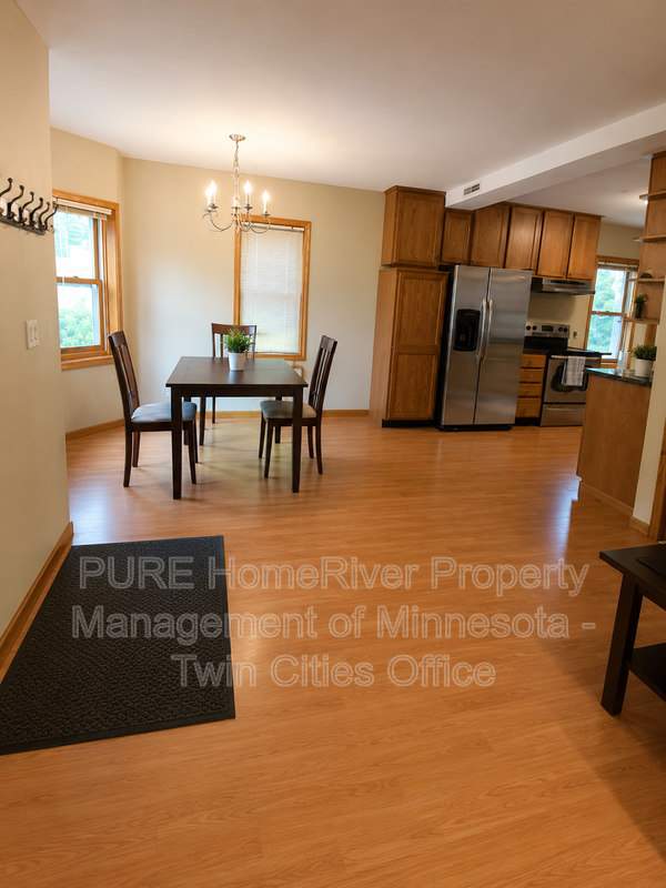2029 Wellesley Ave – photo 3