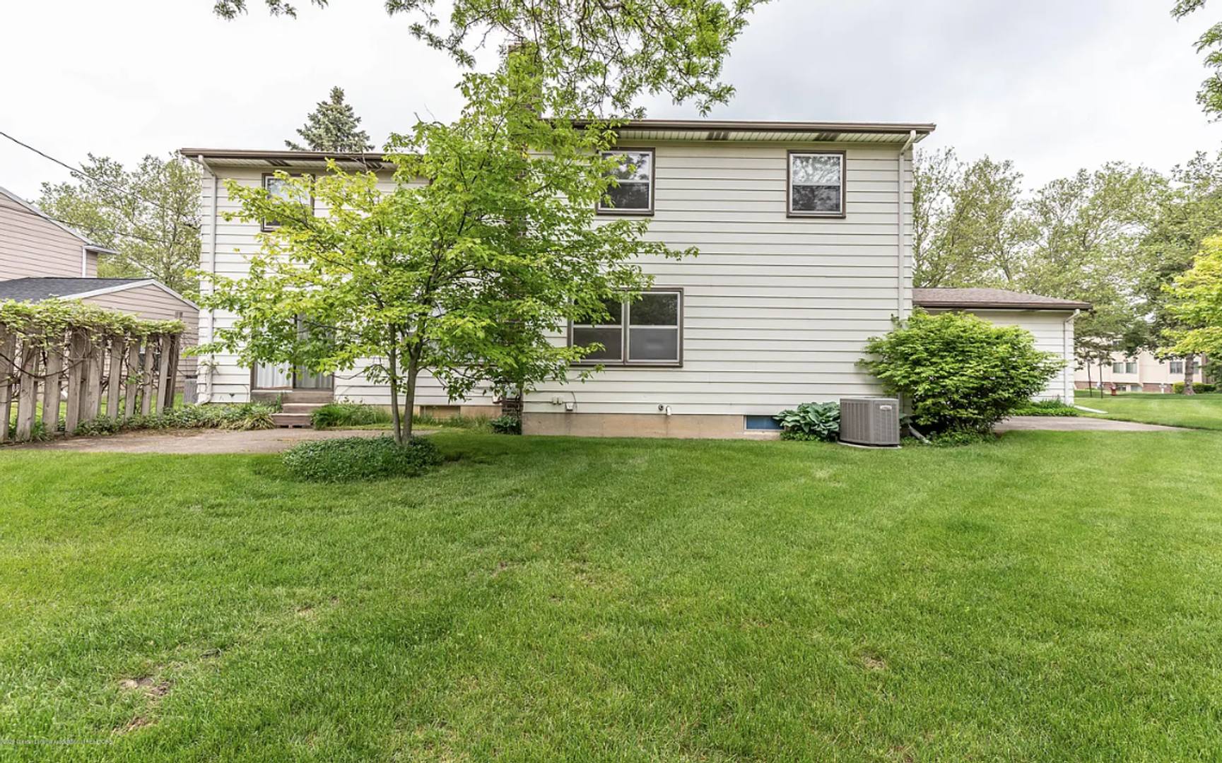 Fully Remodeled 3 Bedroom Home In East Lansing Move In Ready Section 8 Approved – photo 4