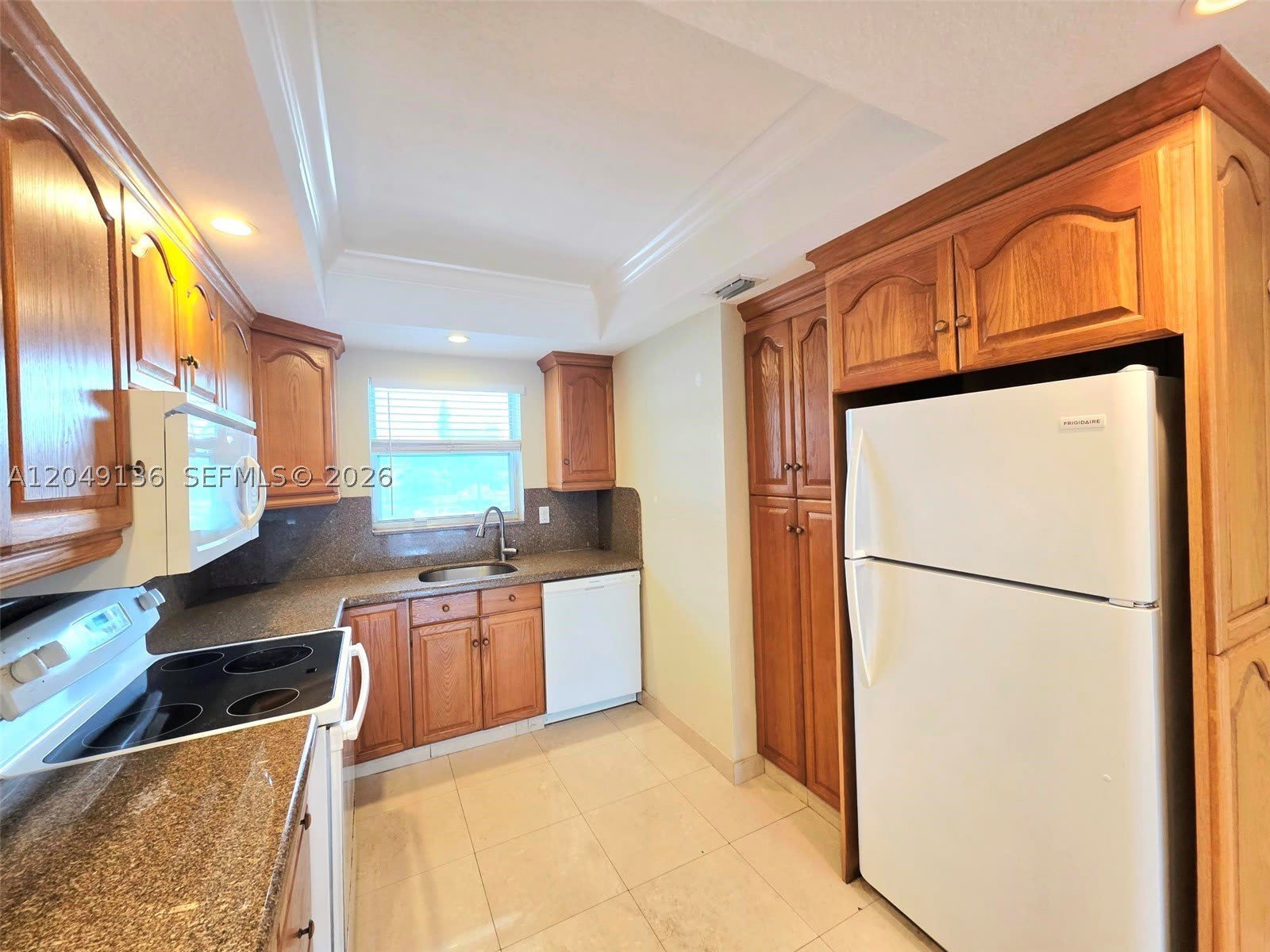 1400 NE 57th Ct – photo 5