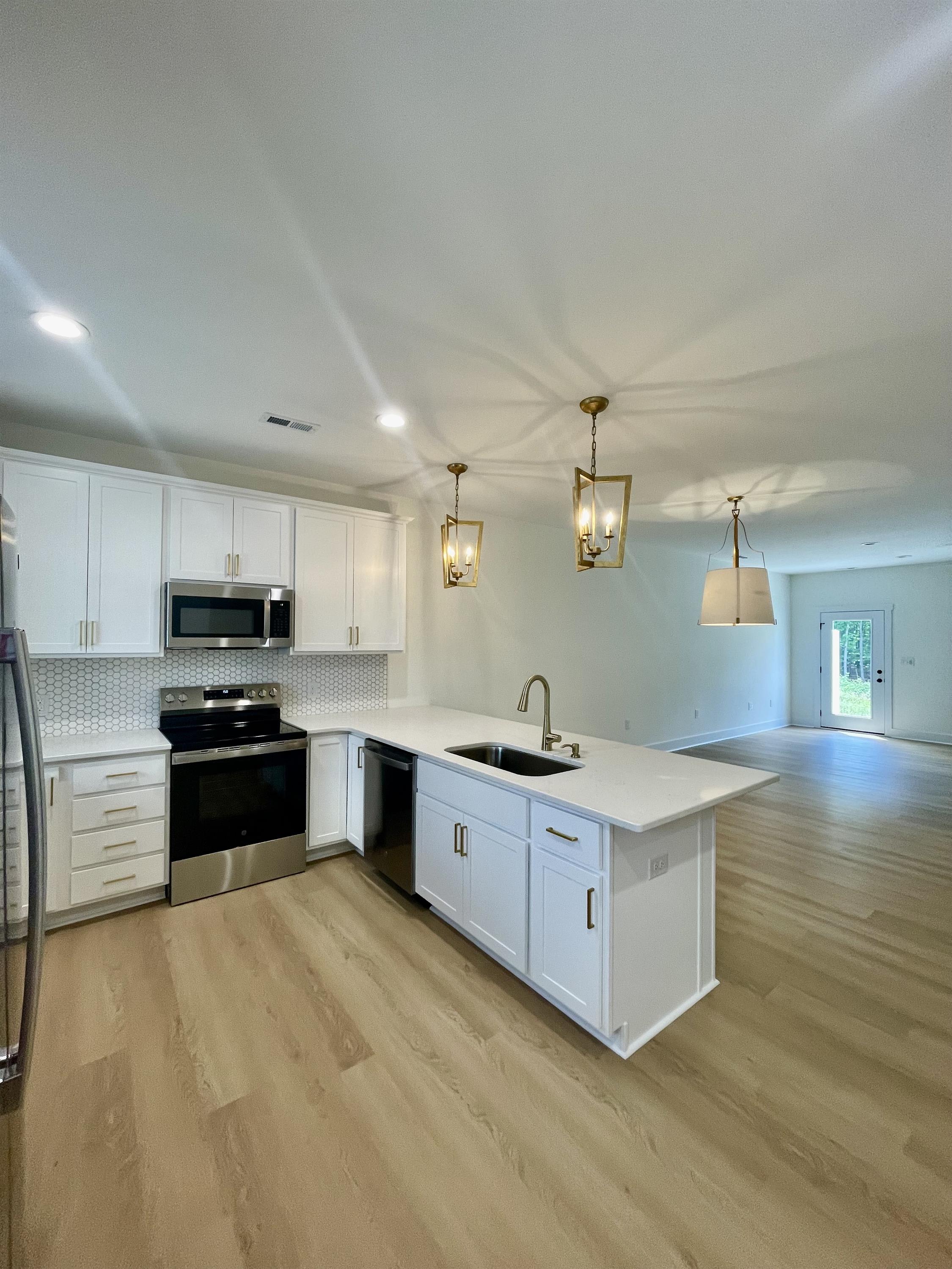 556 Leesville Road – photo 2