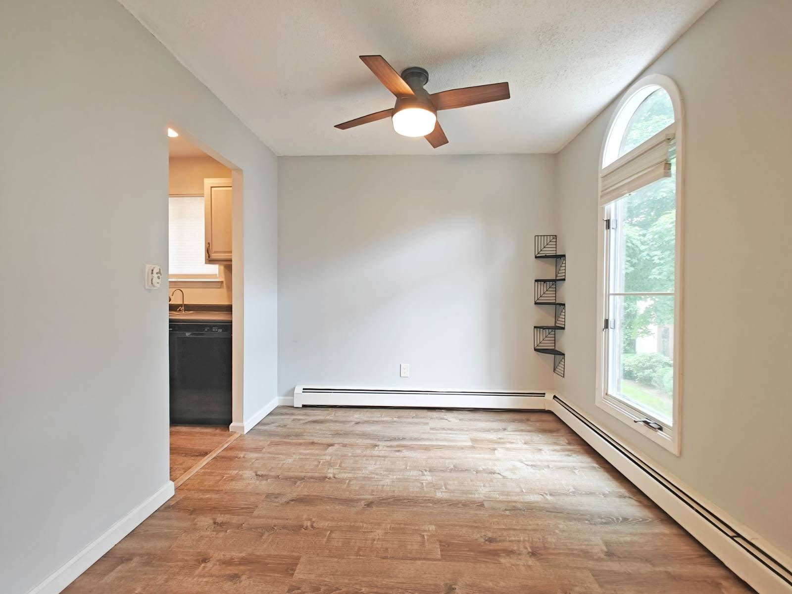 15 Grenada Crescent – photo 5