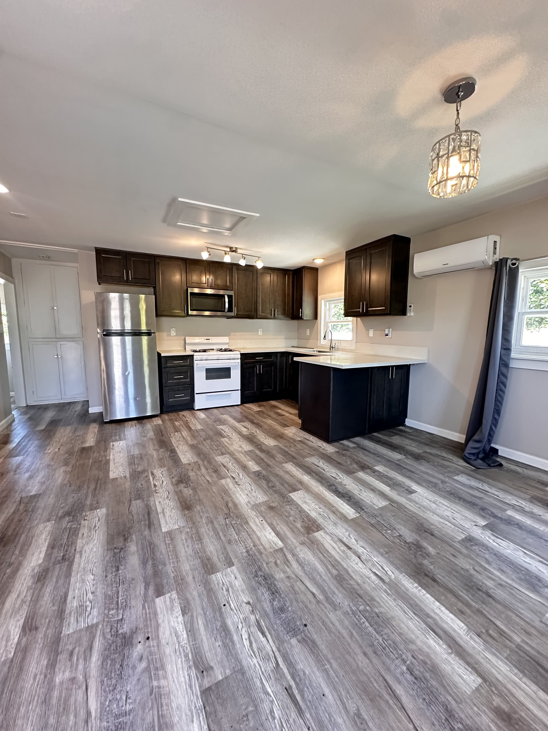 732 Twin Oaks Avenue – photo 4