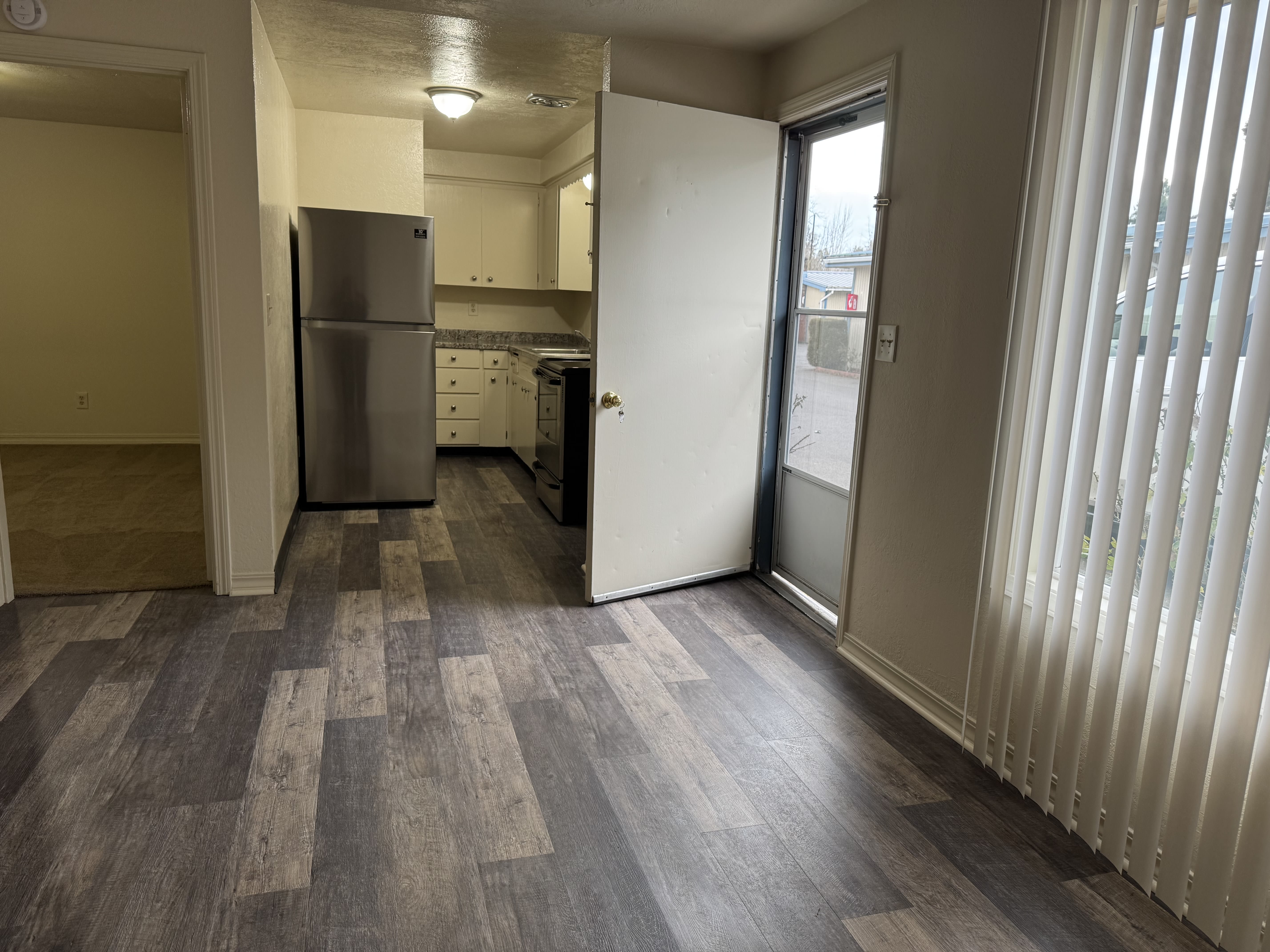 1254 8th St Nw – photo 2