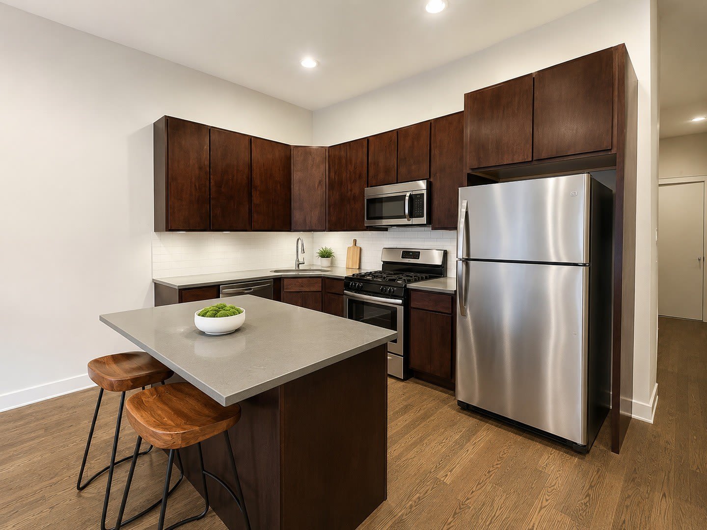 853 N Winchester Avenue – photo 4
