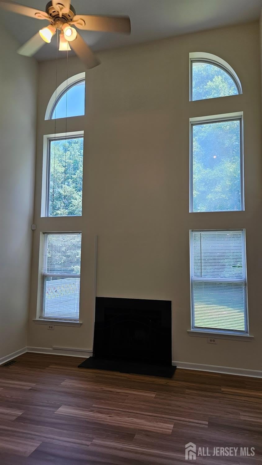 405 Cobblestone Court – photo 2