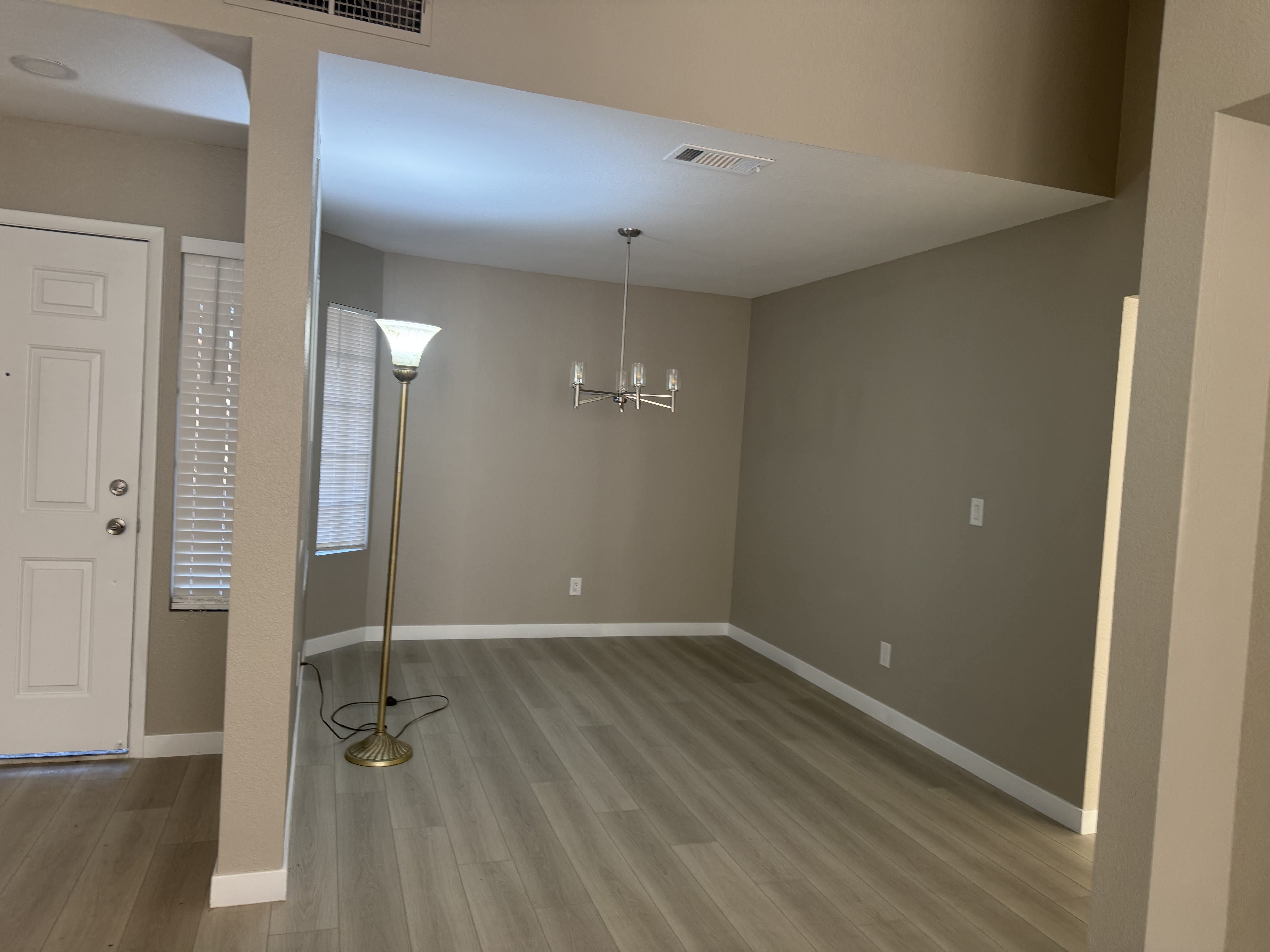 7447 Palermo Ave – photo 5