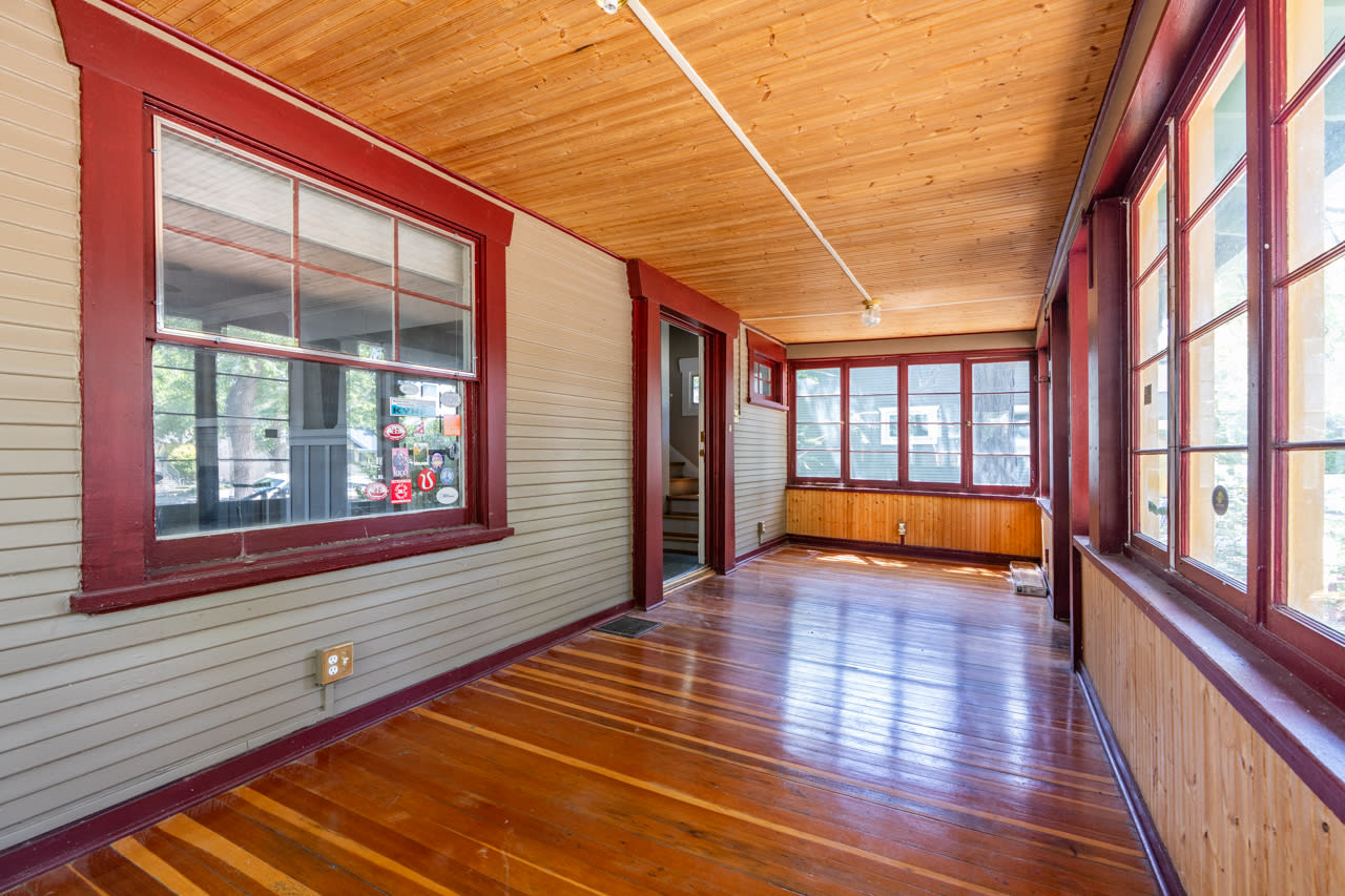 1221 Main Street – photo 5