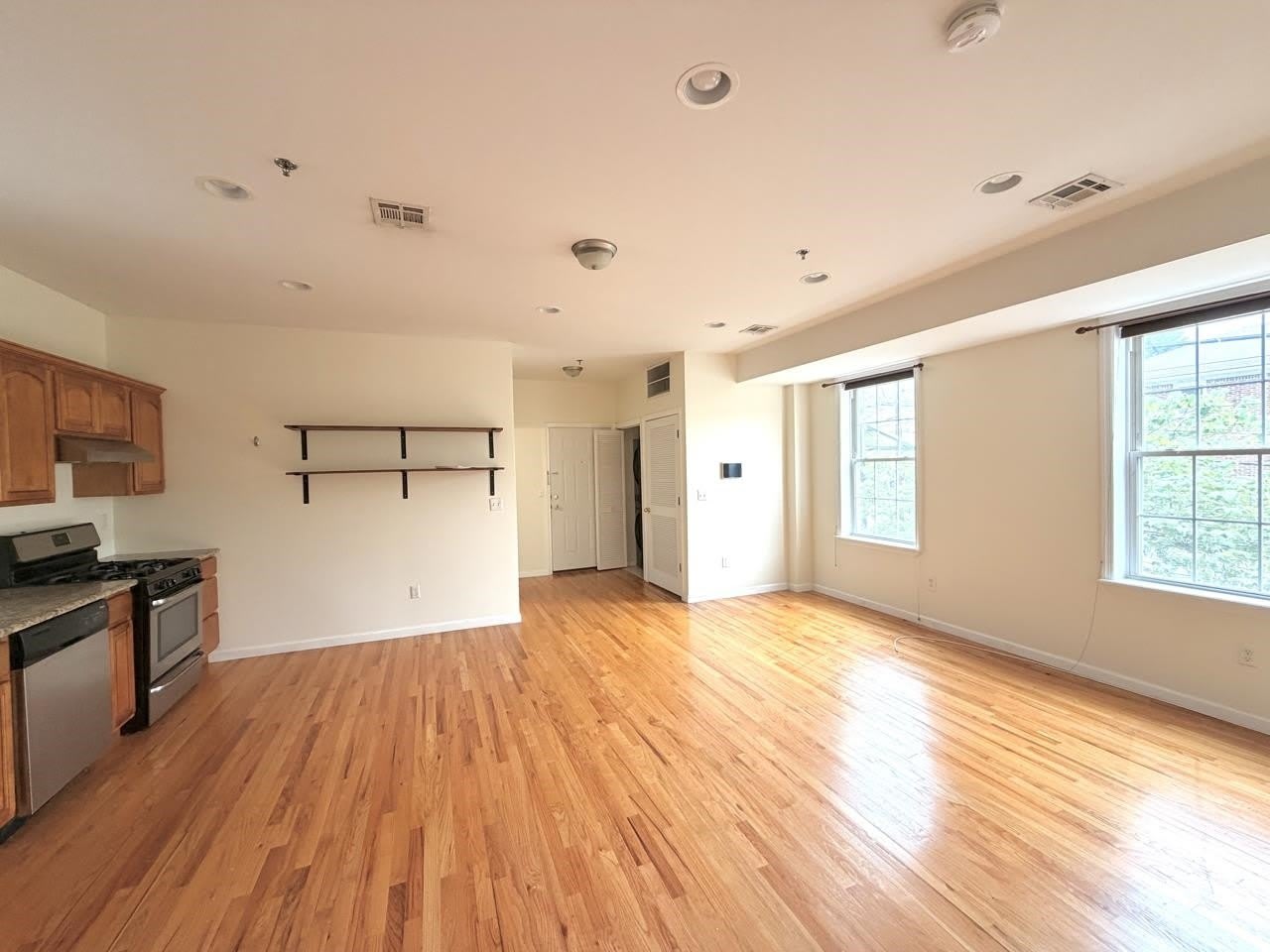 687 AVENUE A – photo 3