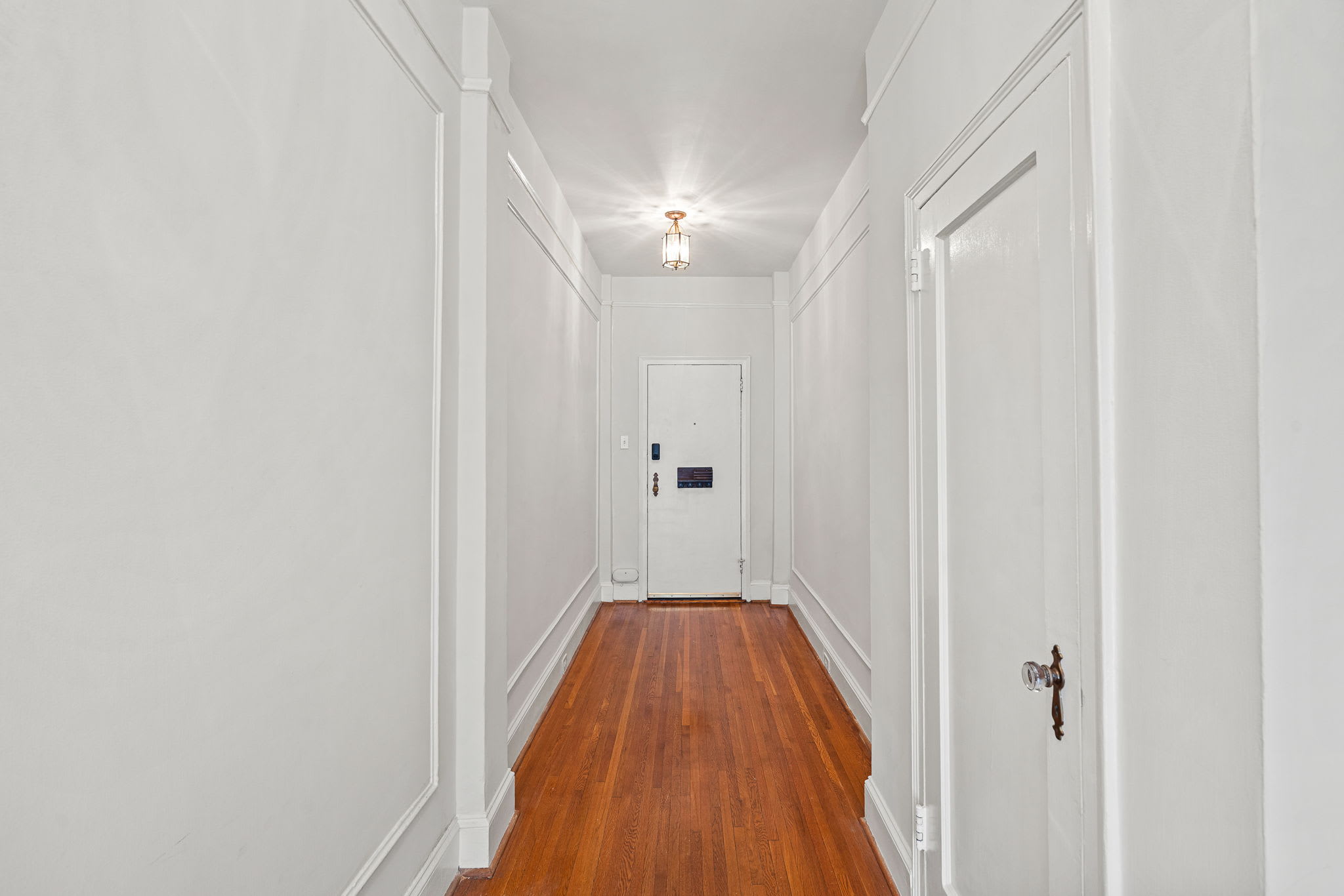 301 W 10Th St – photo 3