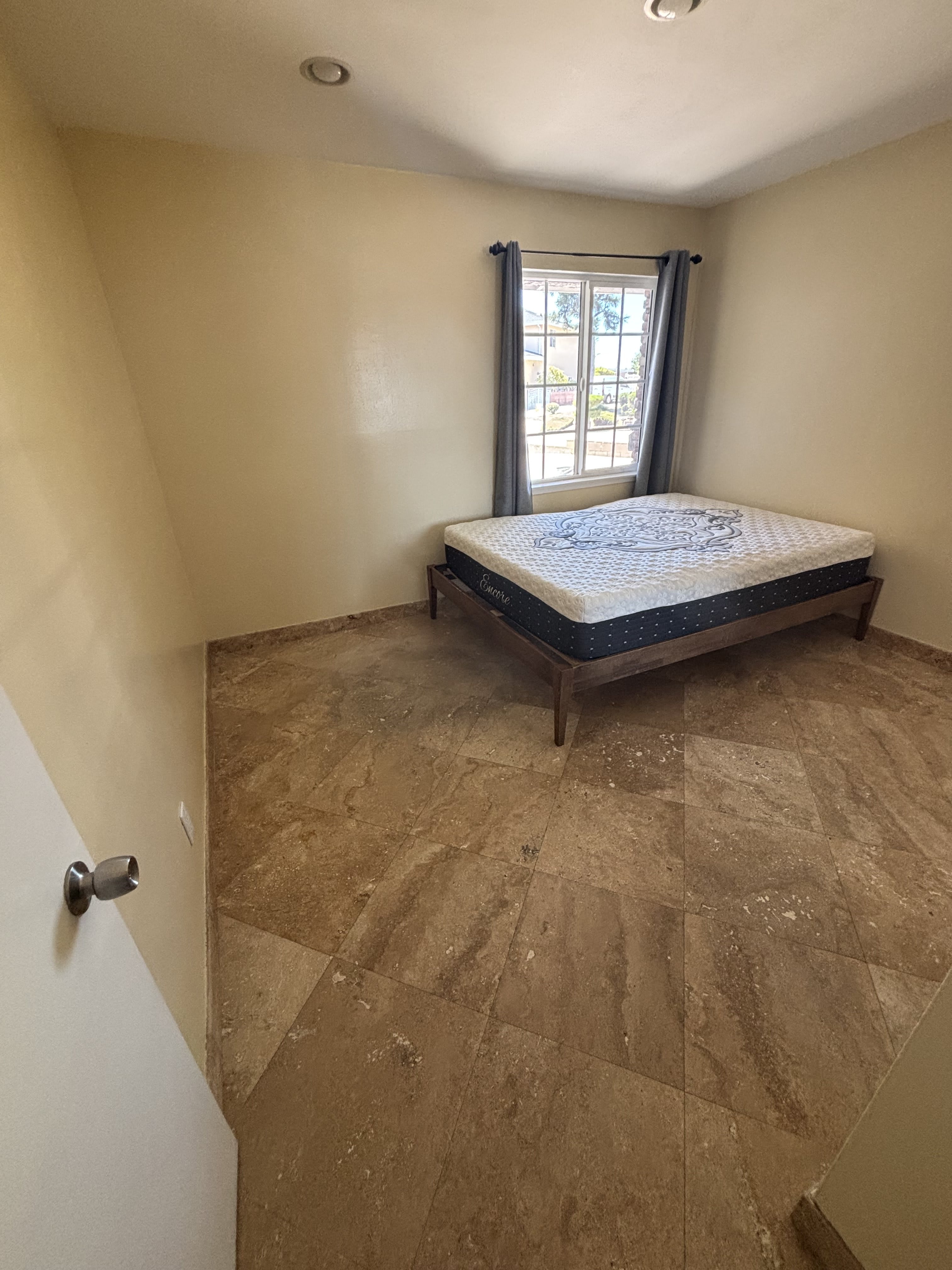 677 Taft Court – photo 5