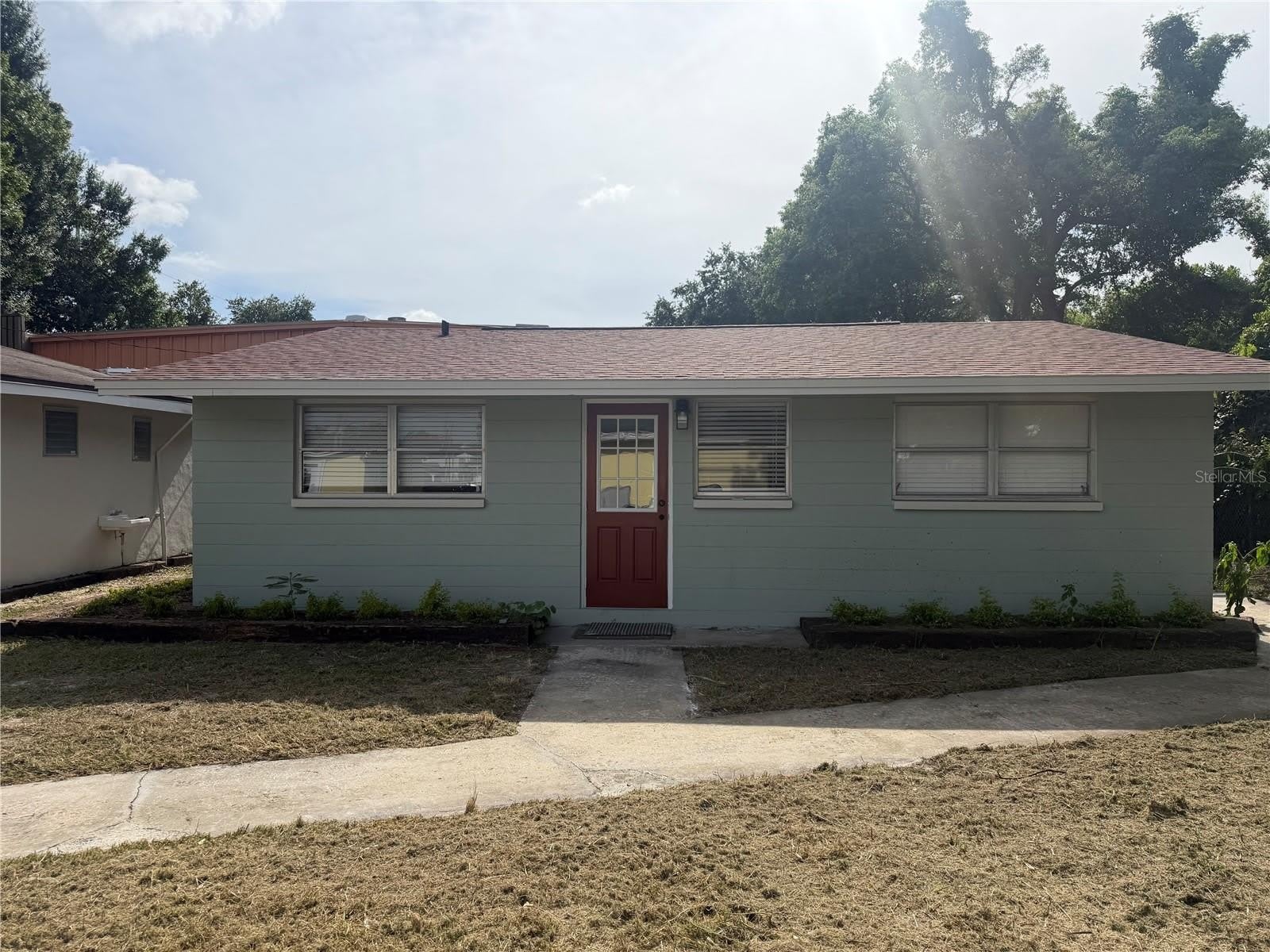 3009 W WATERS Avenue – photo 1