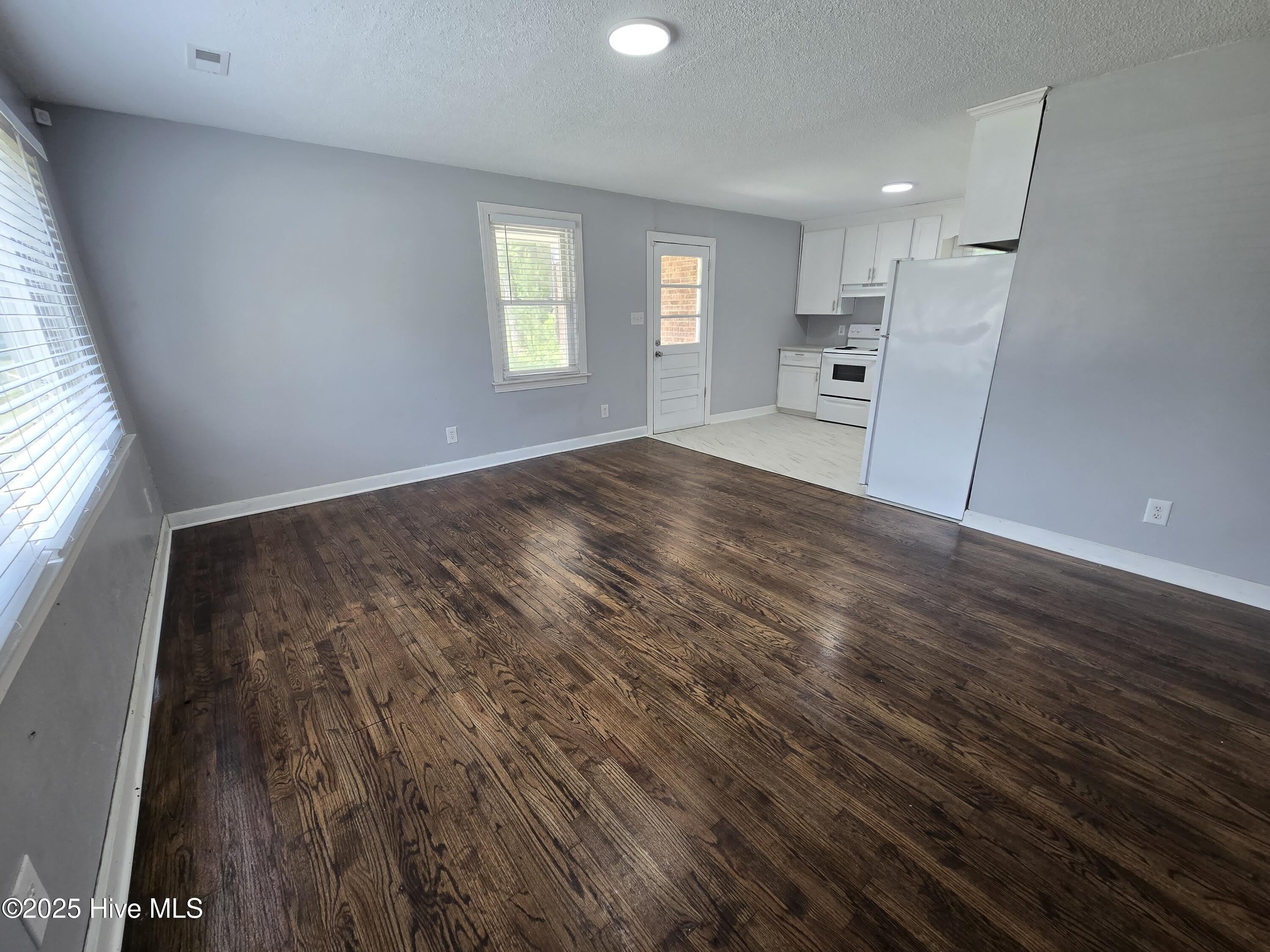 5968 Acorn Road – photo 3