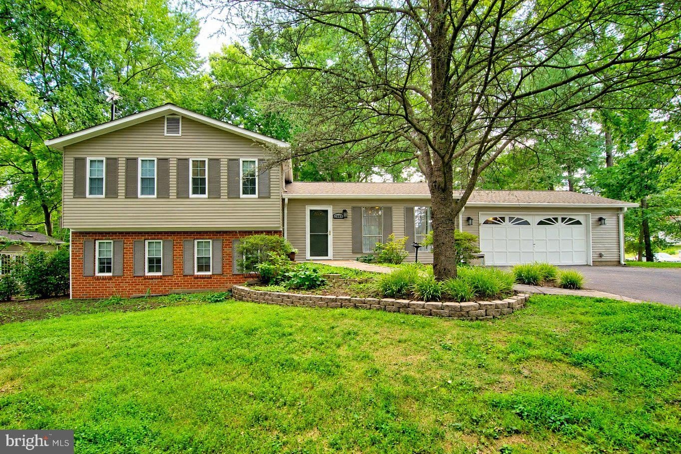 2405 EARLSGATE CT – photo 1