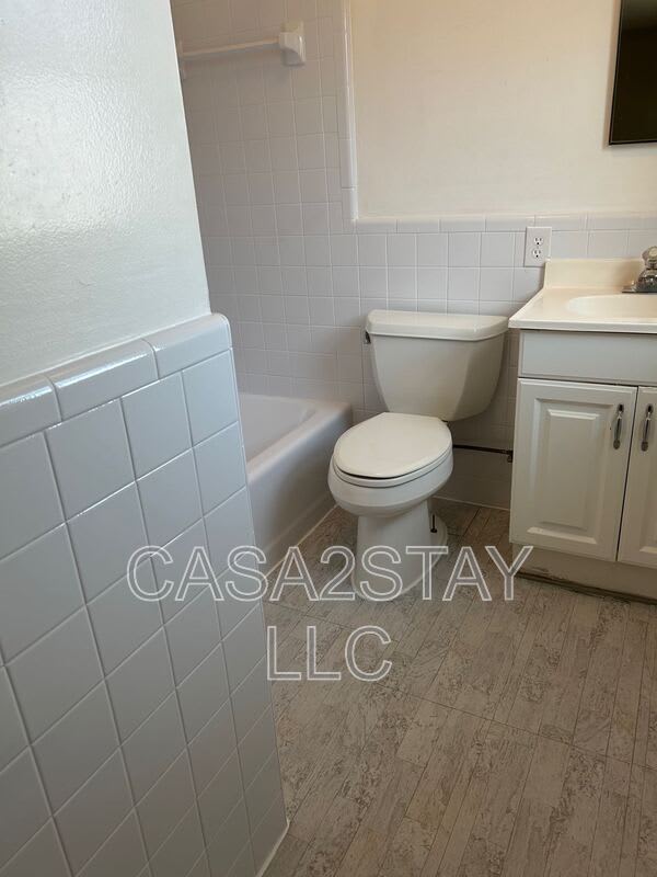 4917 Vincennes Street – photo 4
