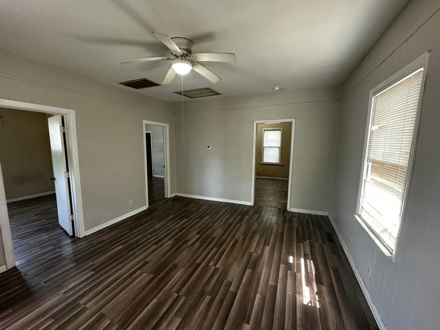 Affordable 2 bed 1 bath home for lease – photo 1