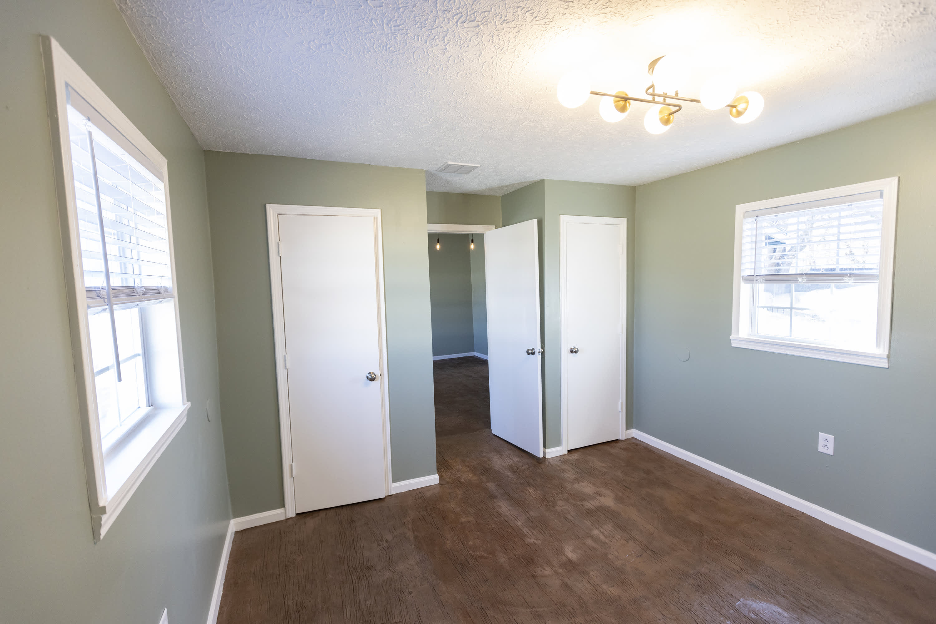 304 Quigley Street – photo 3