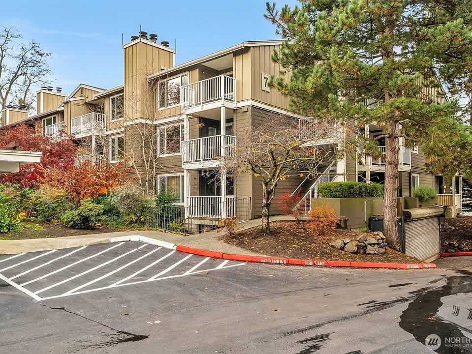 300 North 130th Street – photo 1