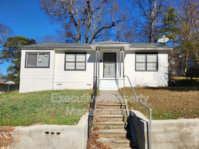 4208 50th Avenue – photo 1