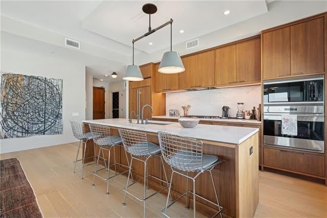 1001 JULIA Street – photo 4