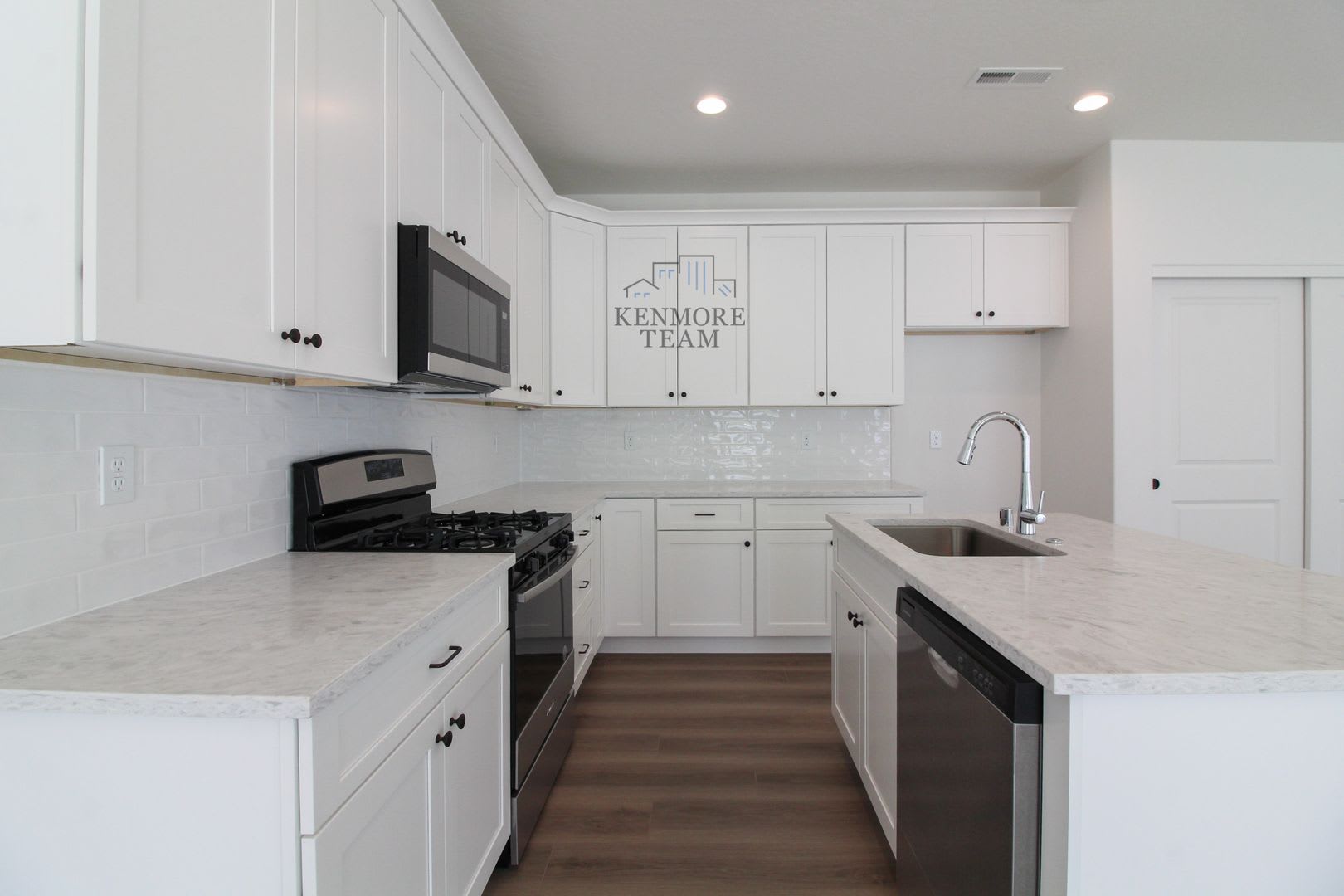 4 Bedroom, 2.5 Bath Duplex in Kennewick – photo 5