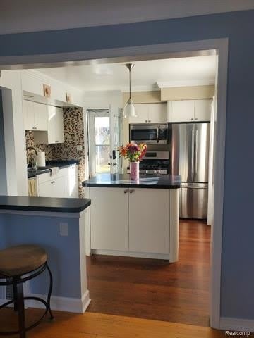 1875 Larkmoor Blvd – photo 2