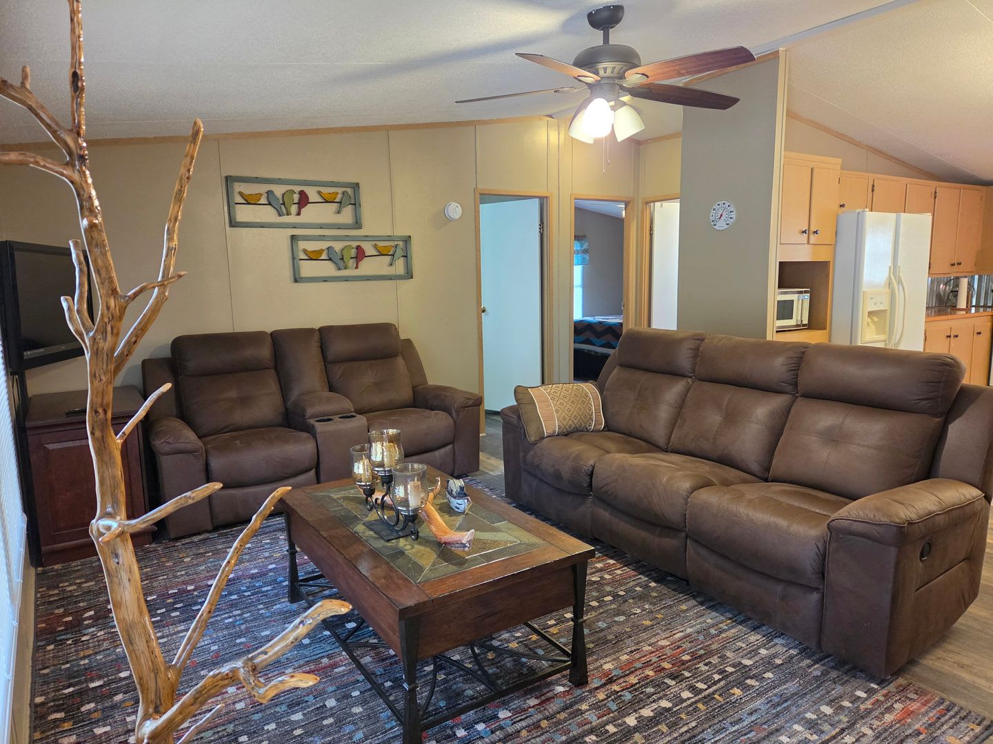 Furnished Three Bedroom Single Level Home – photo 3