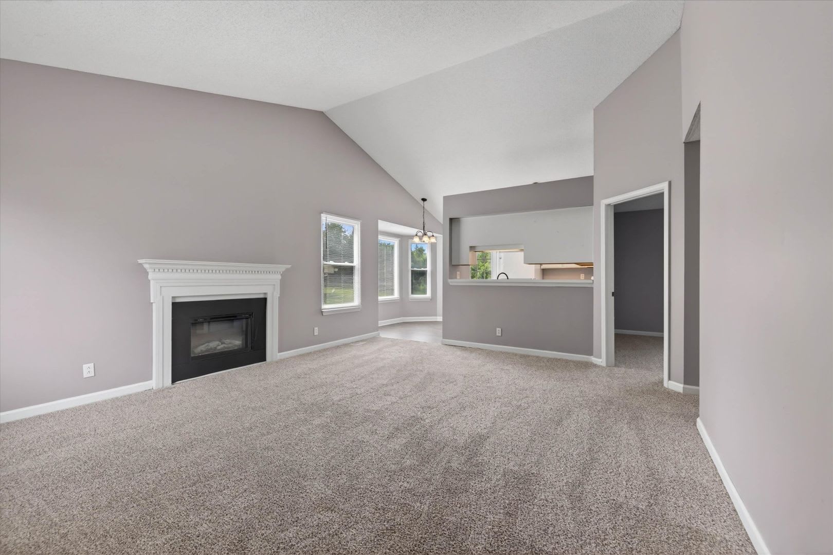 Pet Friendly Three Bedroom – photo 5