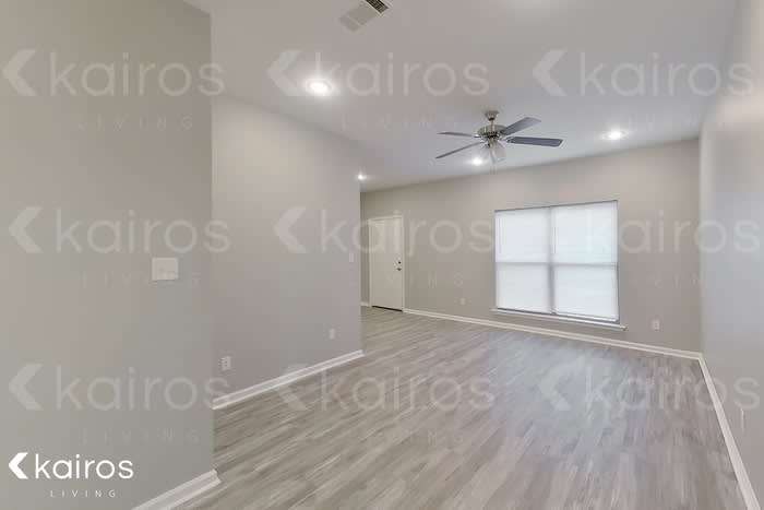2103 Perry Street – photo 5